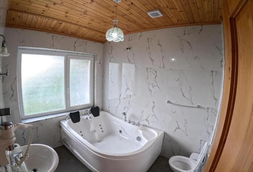 디럭스 룸, Buna Park