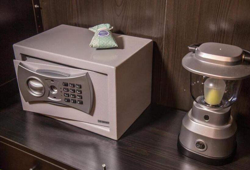 سوییت, Colonial 154 H Boutique