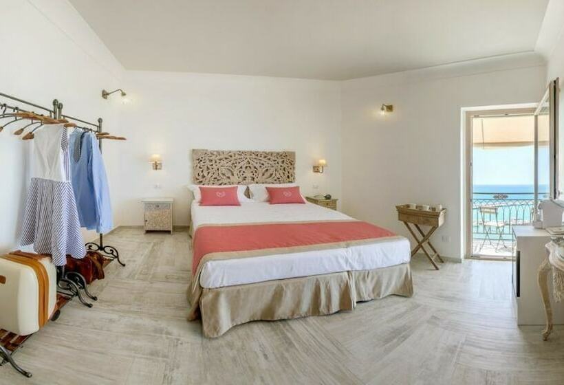 חדר דלוקס נוף לים, Domus Maris Relais Boutique