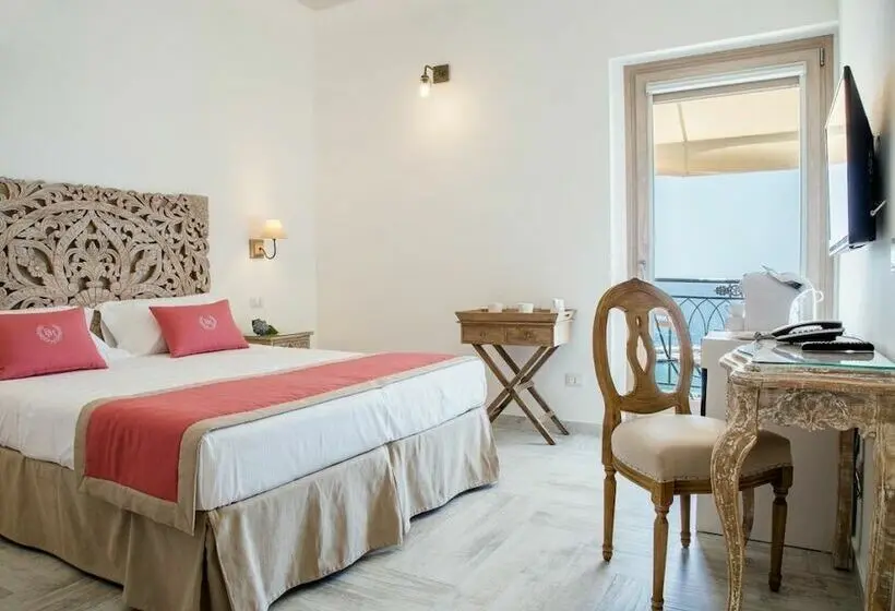 اتاق لوکس با چشم‌انداز دریا, Domus Maris Relais Boutique