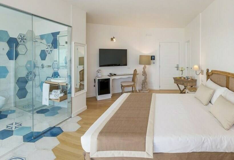 סוויטת ג'וניור נוף לים, Domus Maris Relais Boutique