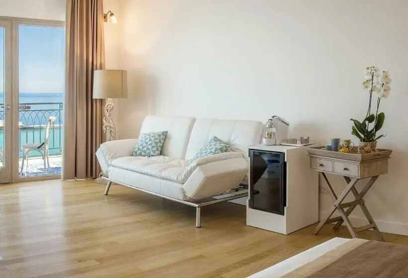 سوییت با چشم‌انداز دریا, Domus Maris Relais Boutique