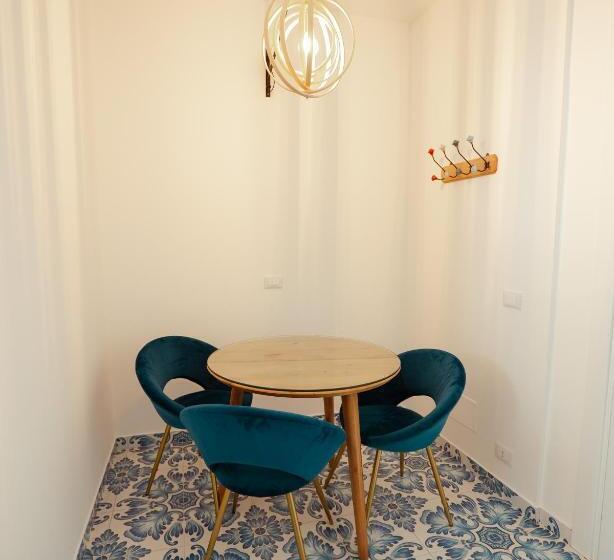 מיטת קינג בסוויטה, Domus Maris Relais Boutique