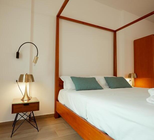 מיטת קינג בסוויטה, Domus Maris Relais Boutique