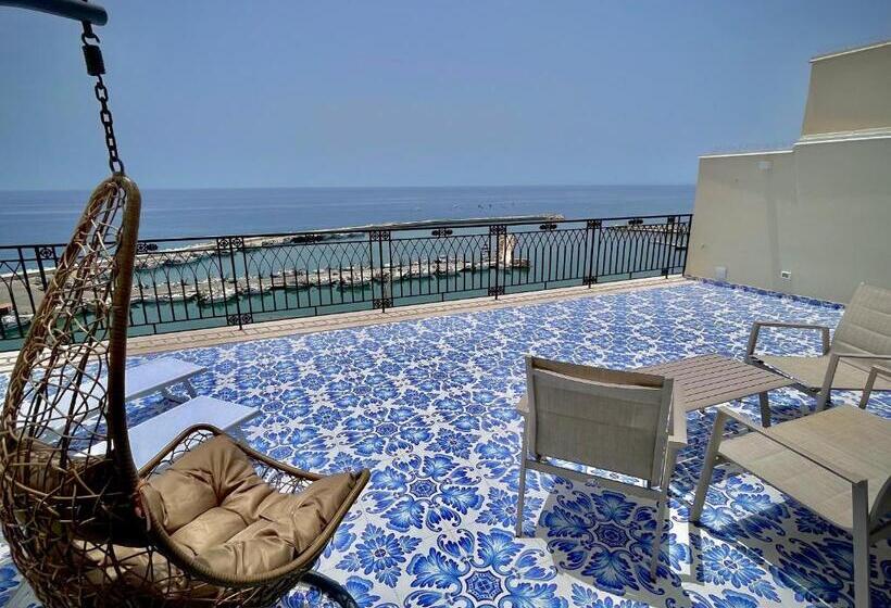 מיטת קינג בסוויטה, Domus Maris Relais Boutique