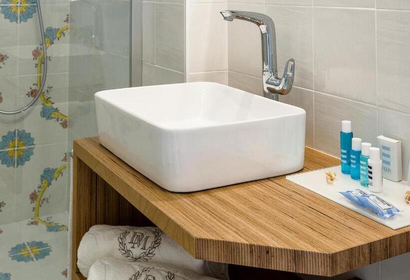 חדר דלוקס נוף לים, Domus Maris Relais Boutique