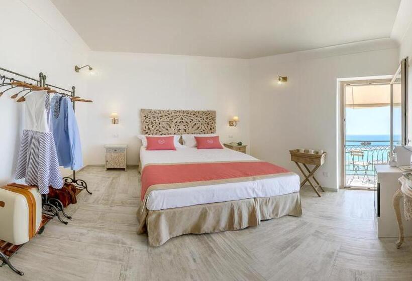 חדר דלוקס נוף לים, Domus Maris Relais Boutique