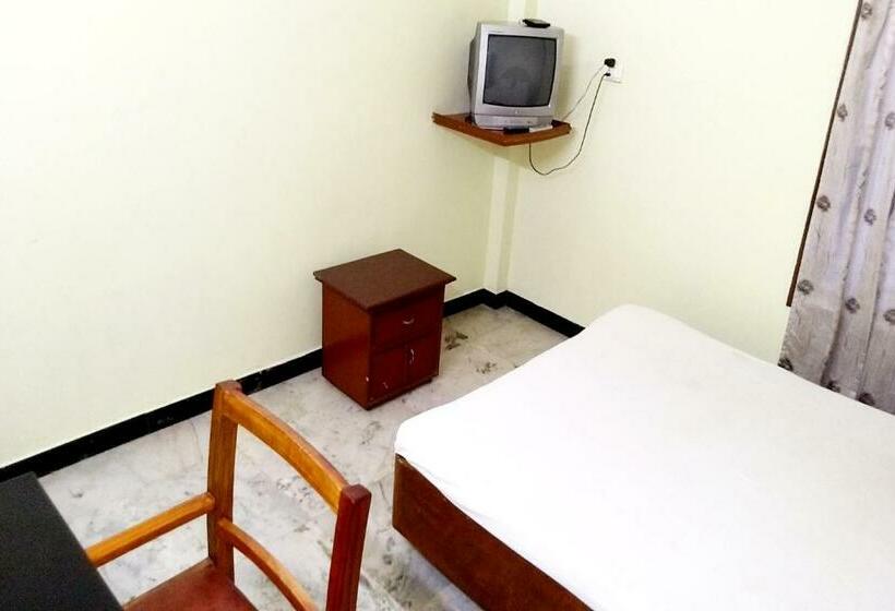 Номер Стандарт, Ganga Palace