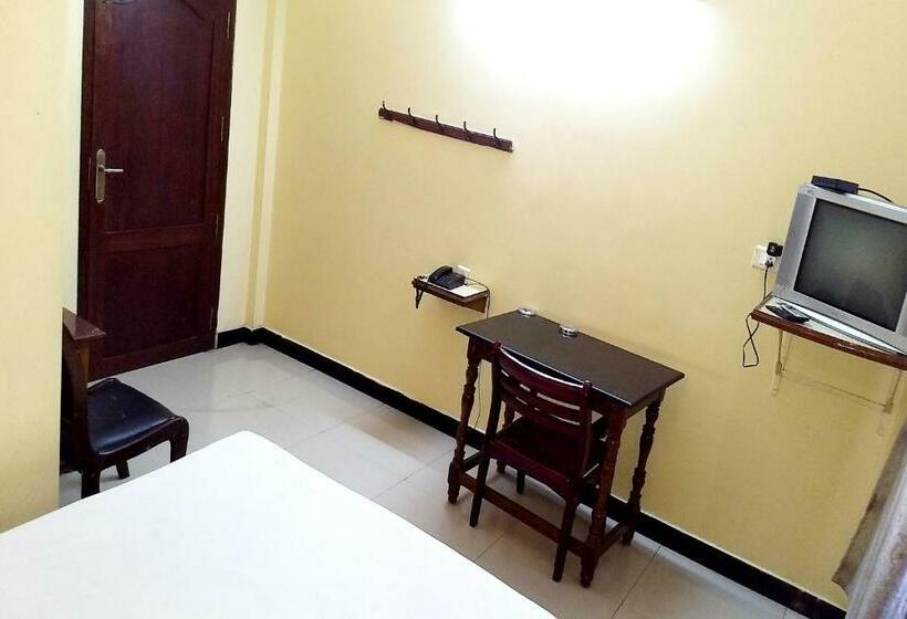 Номер Стандарт, Ganga Palace