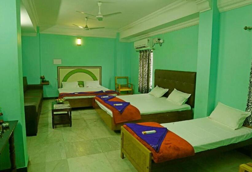 Номер Стандарт Трехместный, Ganga Palace