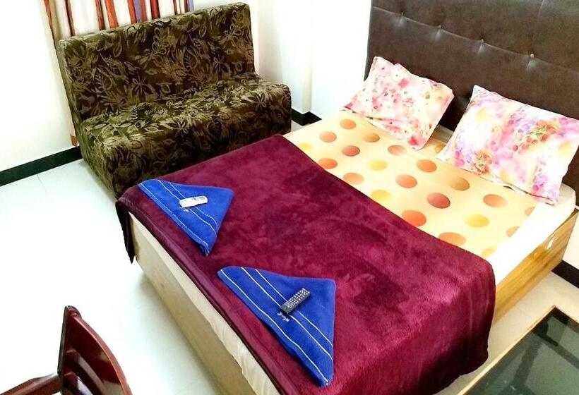 Deluxe Room, Ganga Palace
