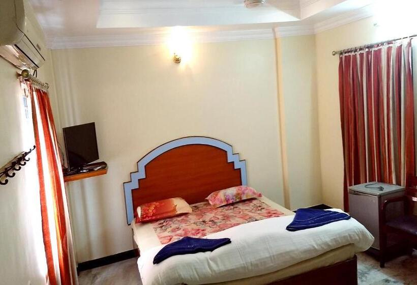 Suite, Ganga Palace