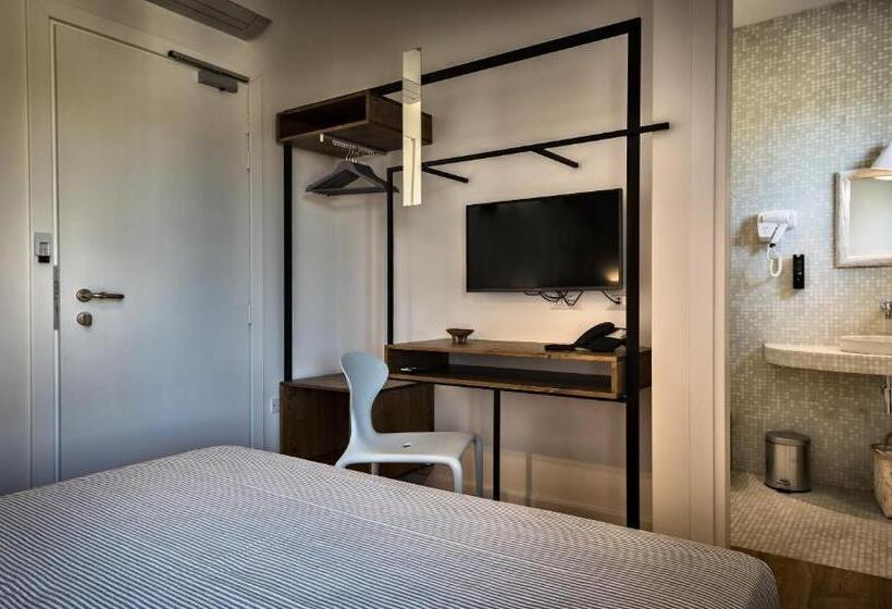 اتاق کلاسیک, Teku Sardinia Boutique