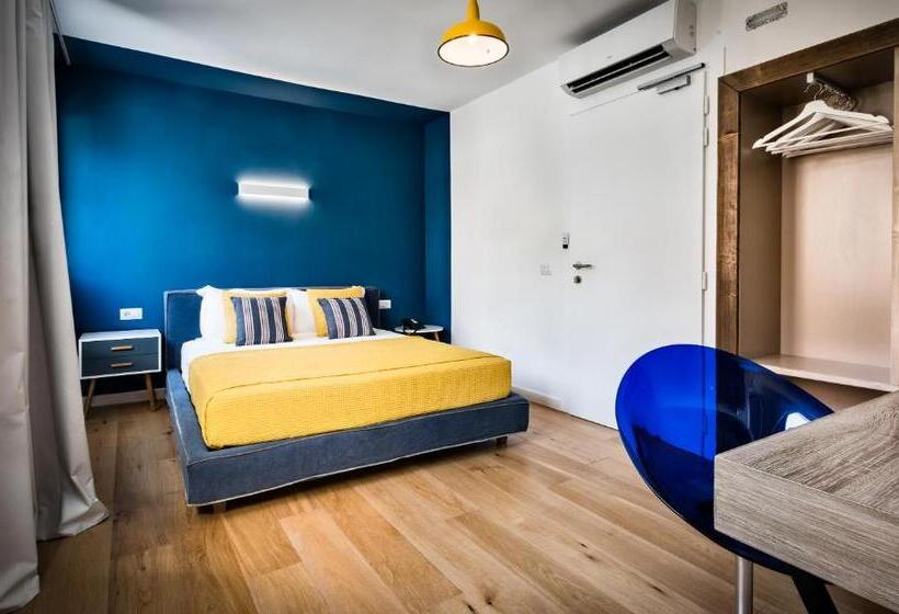 اتاق راحتی, Teku Sardinia Boutique