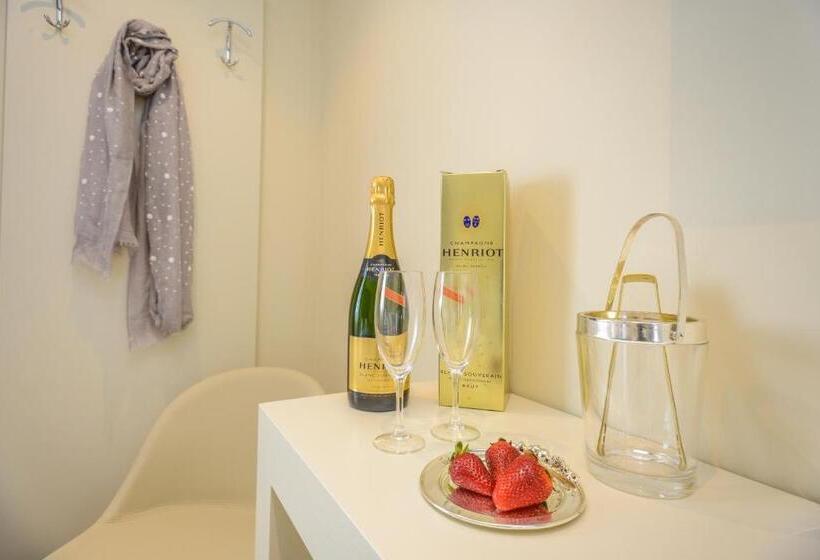 Люкс, Villa Garuti