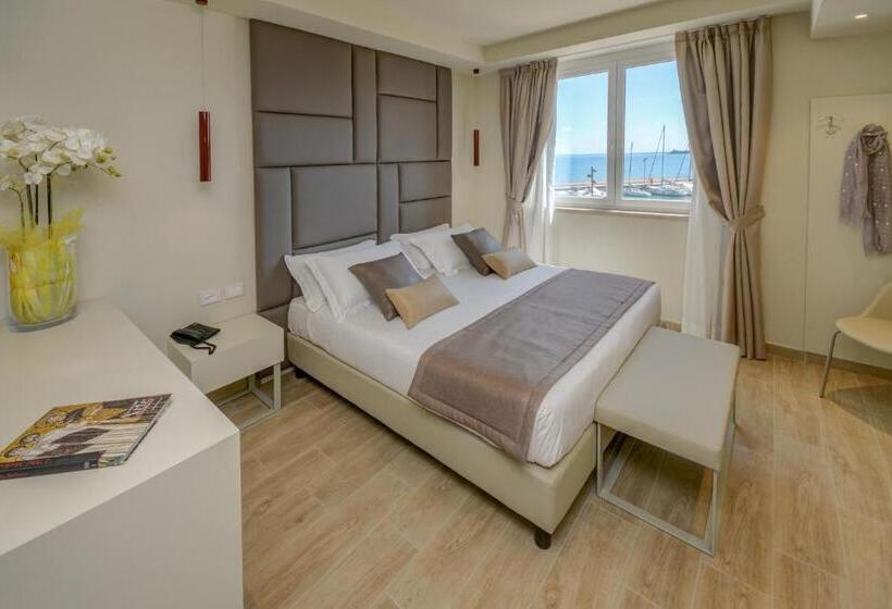 Полулюкс, Villa Garuti