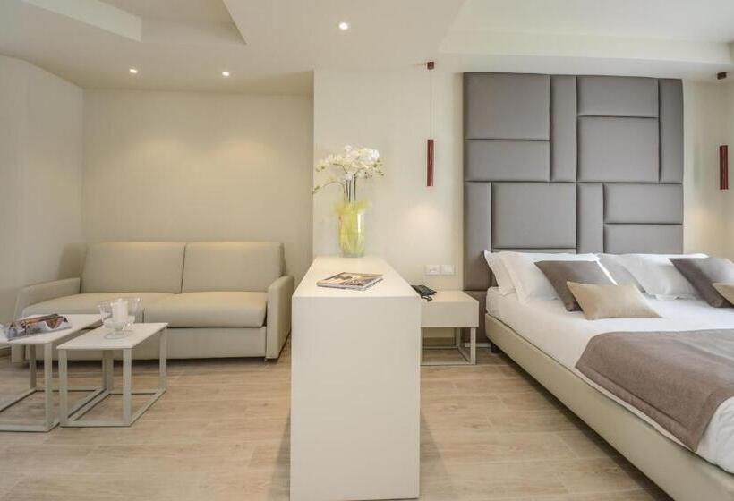 Полулюкс, Villa Garuti