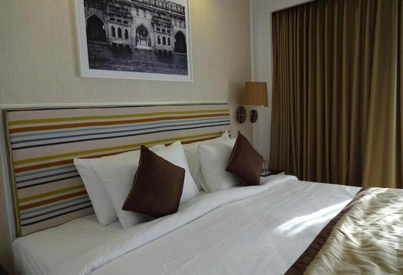 标准间, Amanora The Fern Hotels & Club