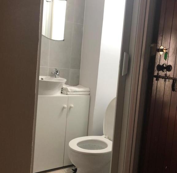 Camera Economy, Villa Thermopilon