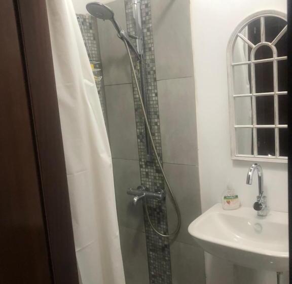 Camera Tripla Comfort, Villa Thermopilon