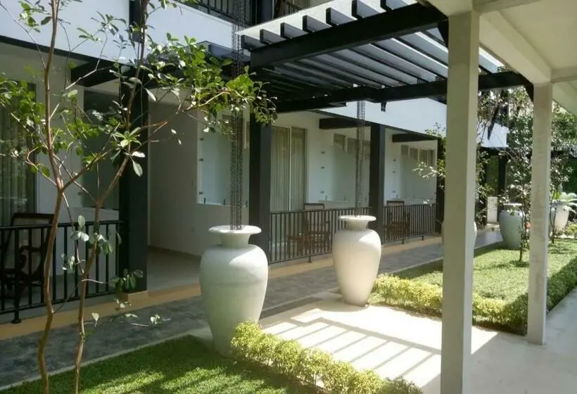 Standard Room, Garden Beach Hotel Kalutara