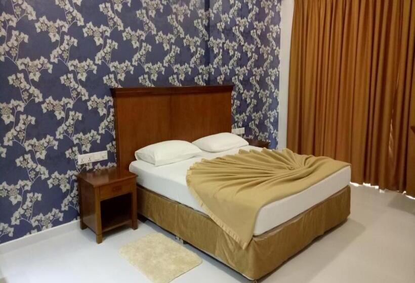 발코니 디럭스 룸, Garden Beach Hotel Kalutara