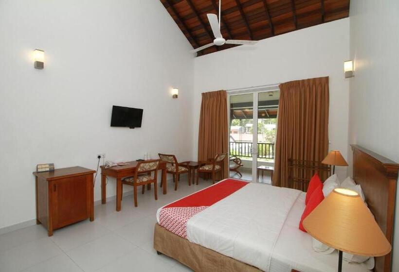 발코니 디럭스 룸, Garden Beach Hotel Kalutara