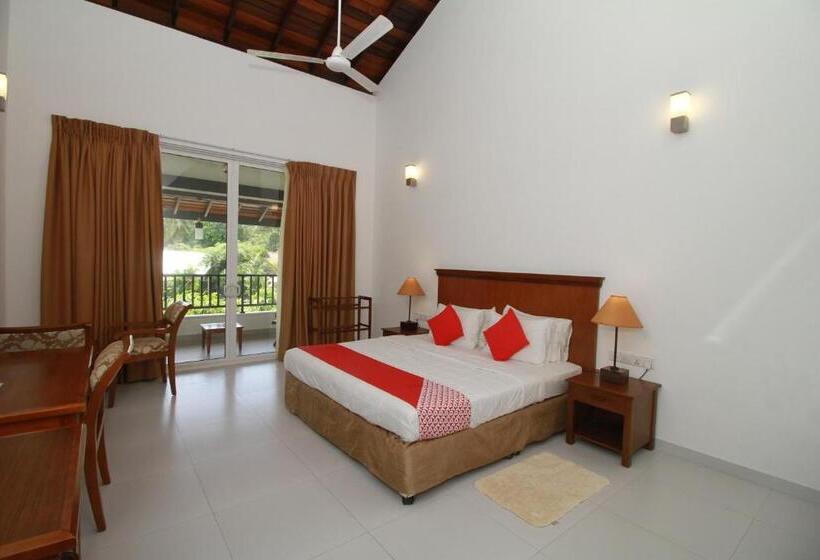 발코니 디럭스 룸, Garden Beach Hotel Kalutara