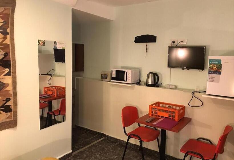 4인용 스탠다드 룸, Apart Eva Luna Departamentos Y Habitaciones Con Baño Privado