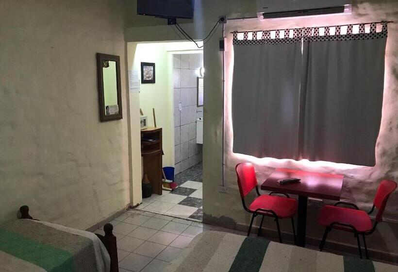 베이직 3인 룸, Apart Eva Luna Departamentos Y Habitaciones Con Baño Privado