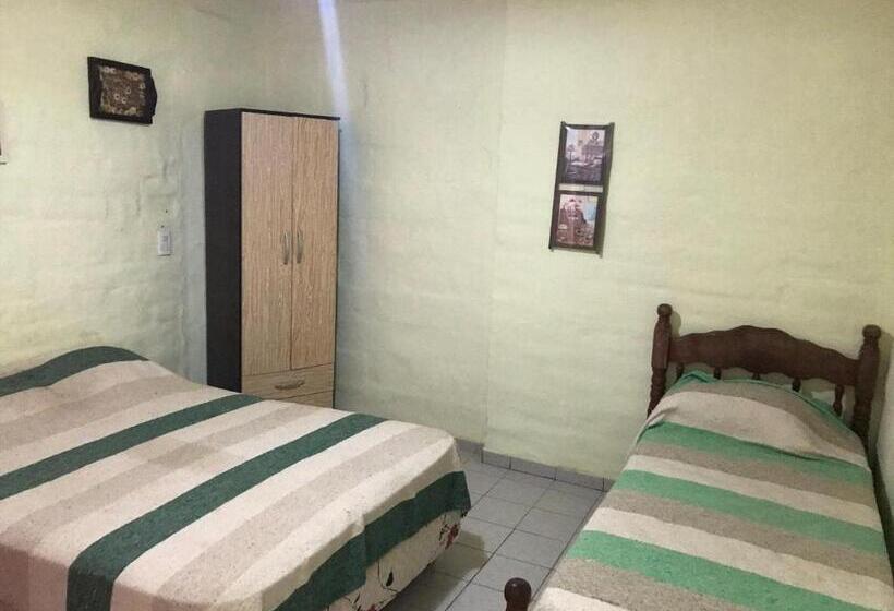 Трехместный Номер Базовый, Apart Eva Luna Departamentos Y Habitaciones Con Baño Privado