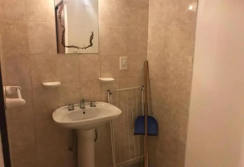 ベーシックトリプルルーム, Apart Eva Luna Departamentos Y Habitaciones Con Baño Privado