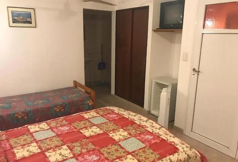 ベーシックトリプルルーム, Apart Eva Luna Departamentos Y Habitaciones Con Baño Privado
