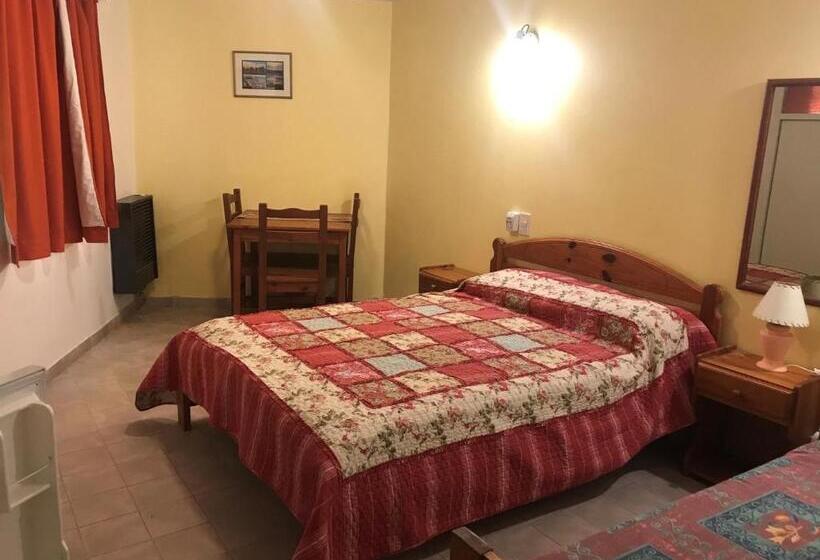 베이직 3인 룸, Apart Eva Luna Departamentos Y Habitaciones Con Baño Privado