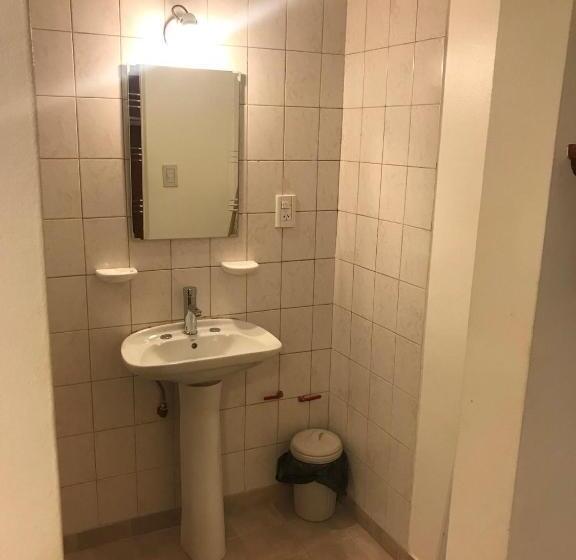 베이직 3인 룸, Apart Eva Luna Departamentos Y Habitaciones Con Baño Privado