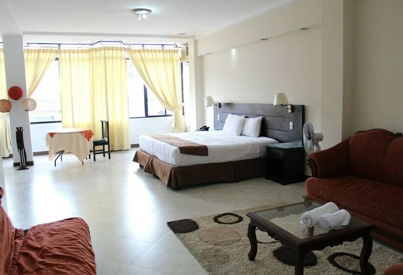 اتاق استاندارد, Christian Palace