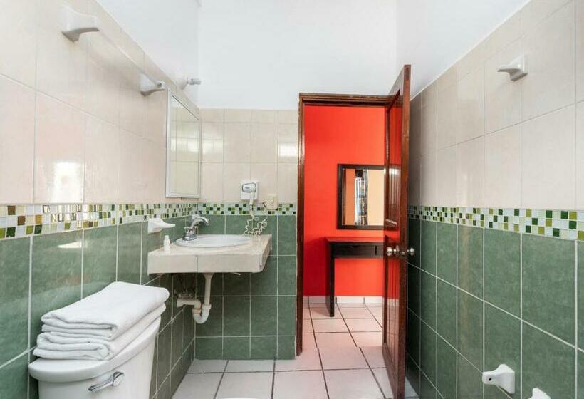 اتاق استاندارد سه نفره, Costa Azul