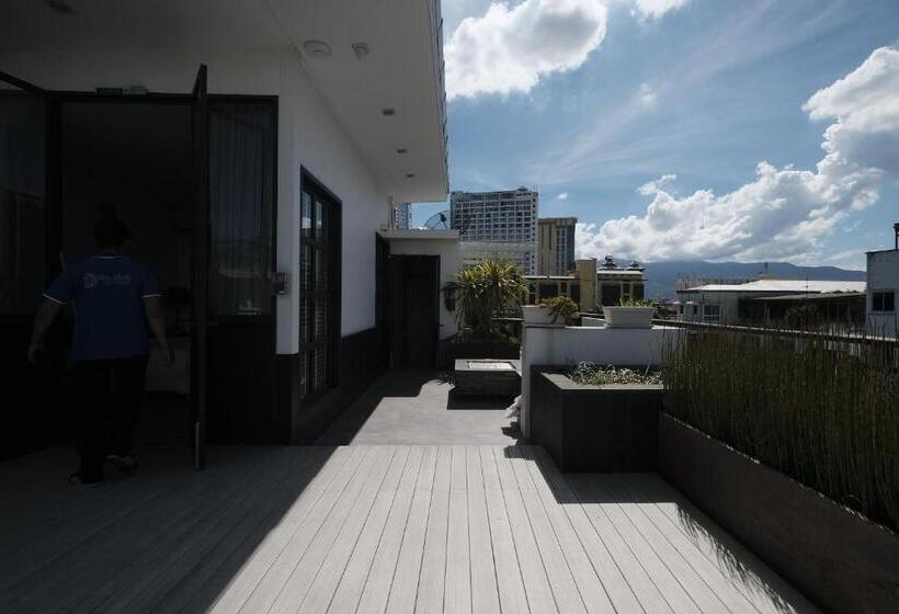 ویلای 1 خوابه, Iron32