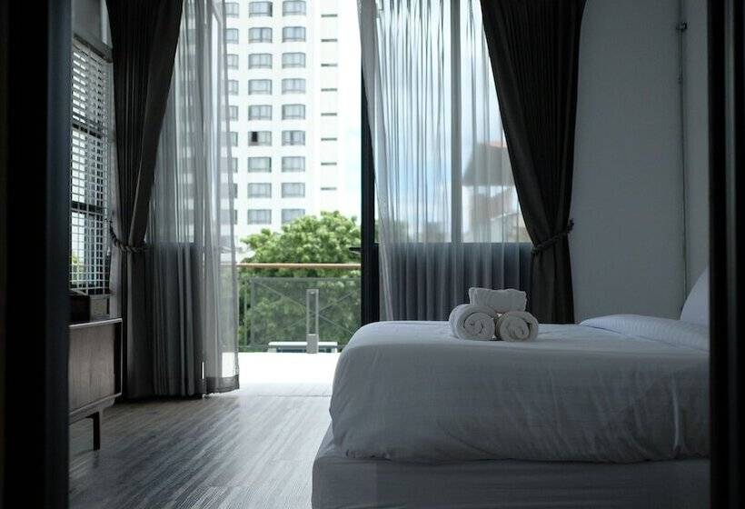 اتاق رمانتیک, Iron32