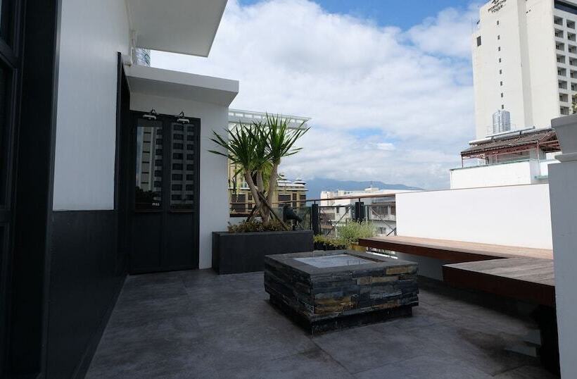 اتاق رمانتیک, Iron32