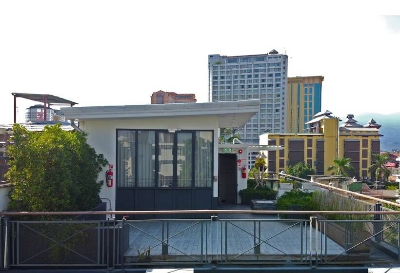 اتاق رمانتیک, Iron32