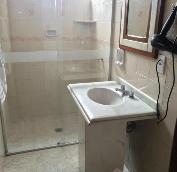 חדר דלוקס לשלושה, Regente