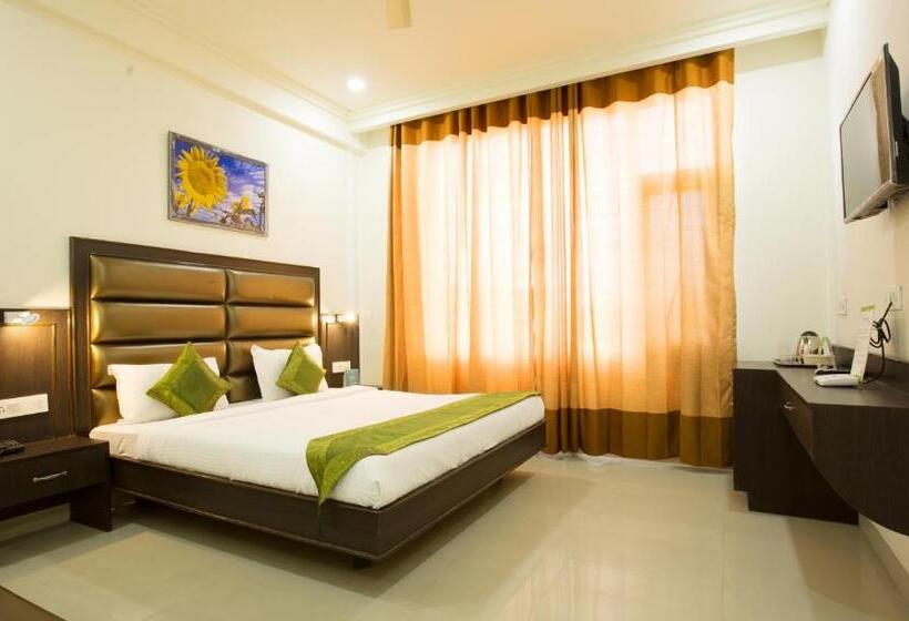 デラックスルーム, Treebo Dee Intercontinental Amritsar