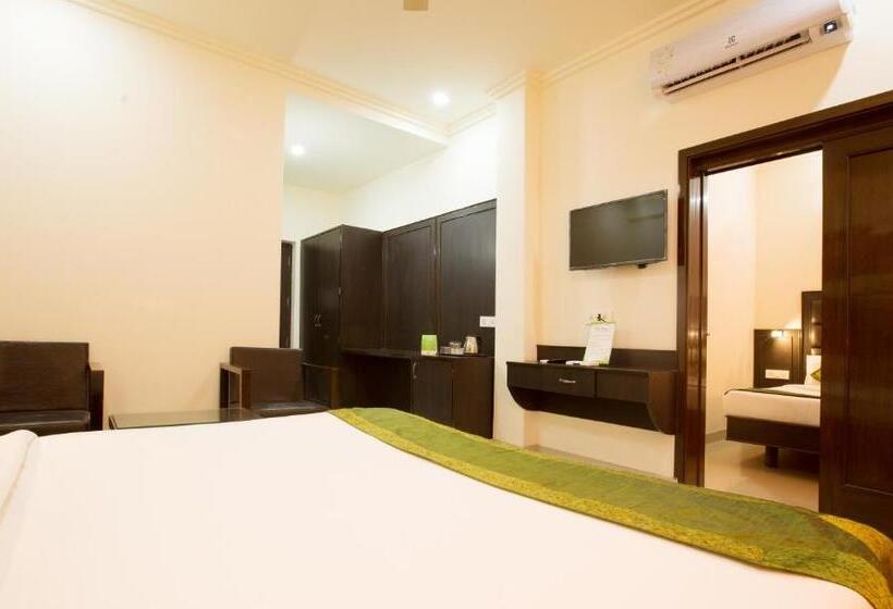 スーペリアールーム, Treebo Dee Intercontinental Amritsar