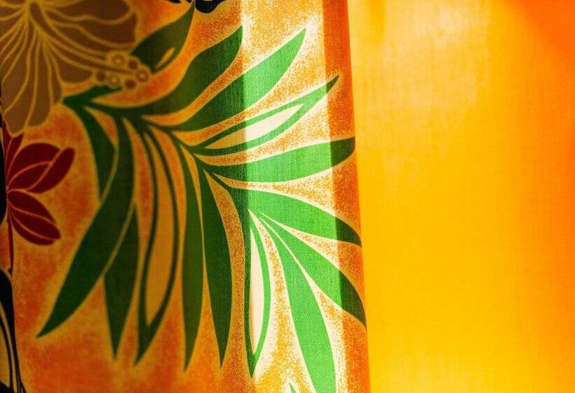 سرير فى غرفة مشتركه, Nami House