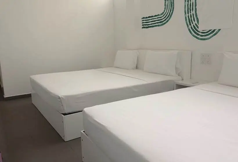 Perhehuone, City Beds Negombo