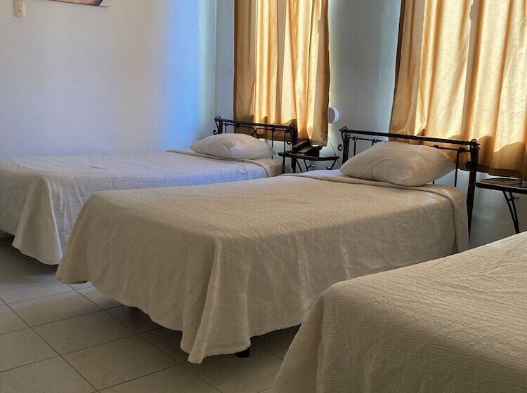 اتاق استاندارد سه نفره, Plaza Ca