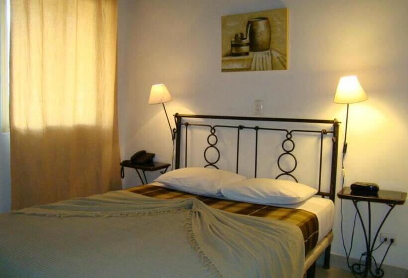 اتاق استاندارد, Plaza Ca