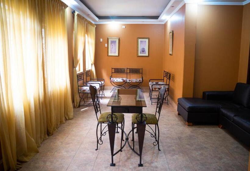 اتاق استاندارد سه نفره, Plaza Ca