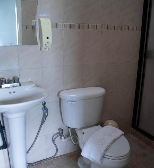 اتاق اکونومی, Plaza Ca